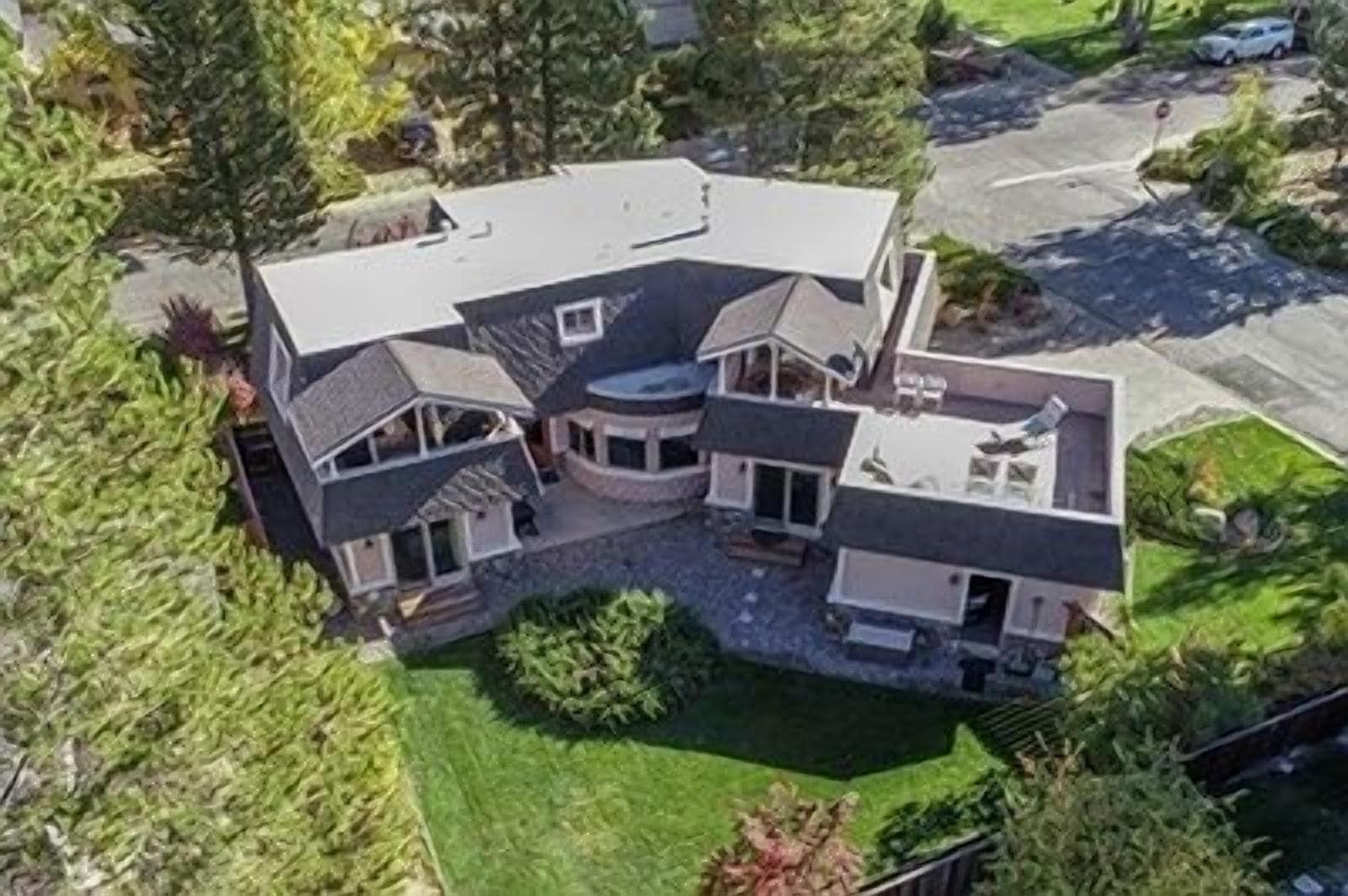 Hus - 4 sovrum | Exteriör