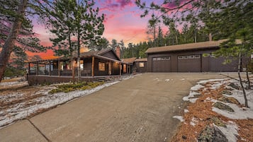 Cabin, 2 Bedrooms | Exterior