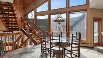 Condo, 4 quartos | Opções para refeição