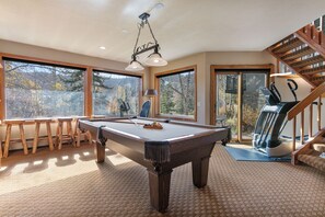 Condo, 4 quartos | Sala de jogos