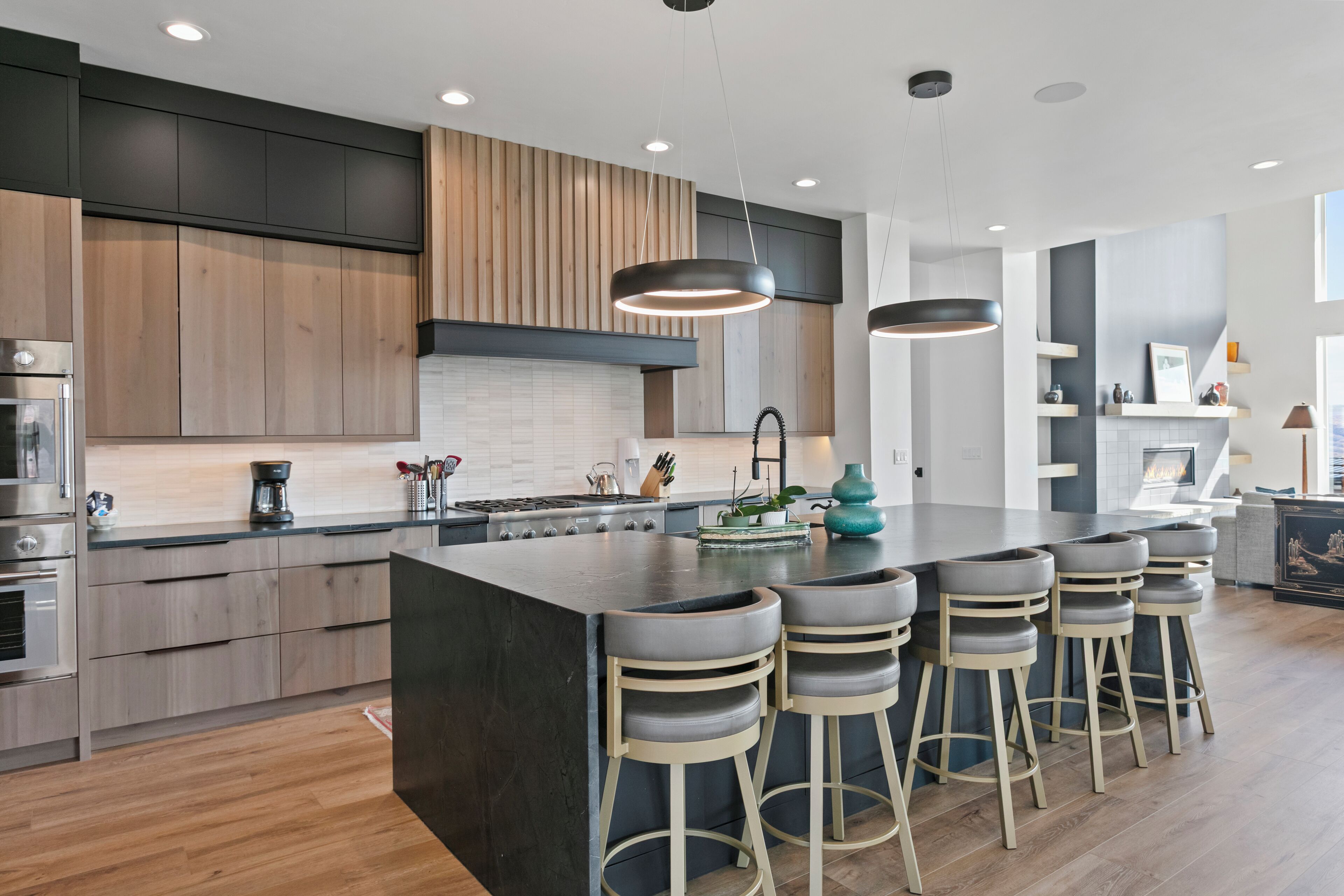 House, 3 Bedrooms | Private kitchen | Fridge, oven, coffee/tea maker