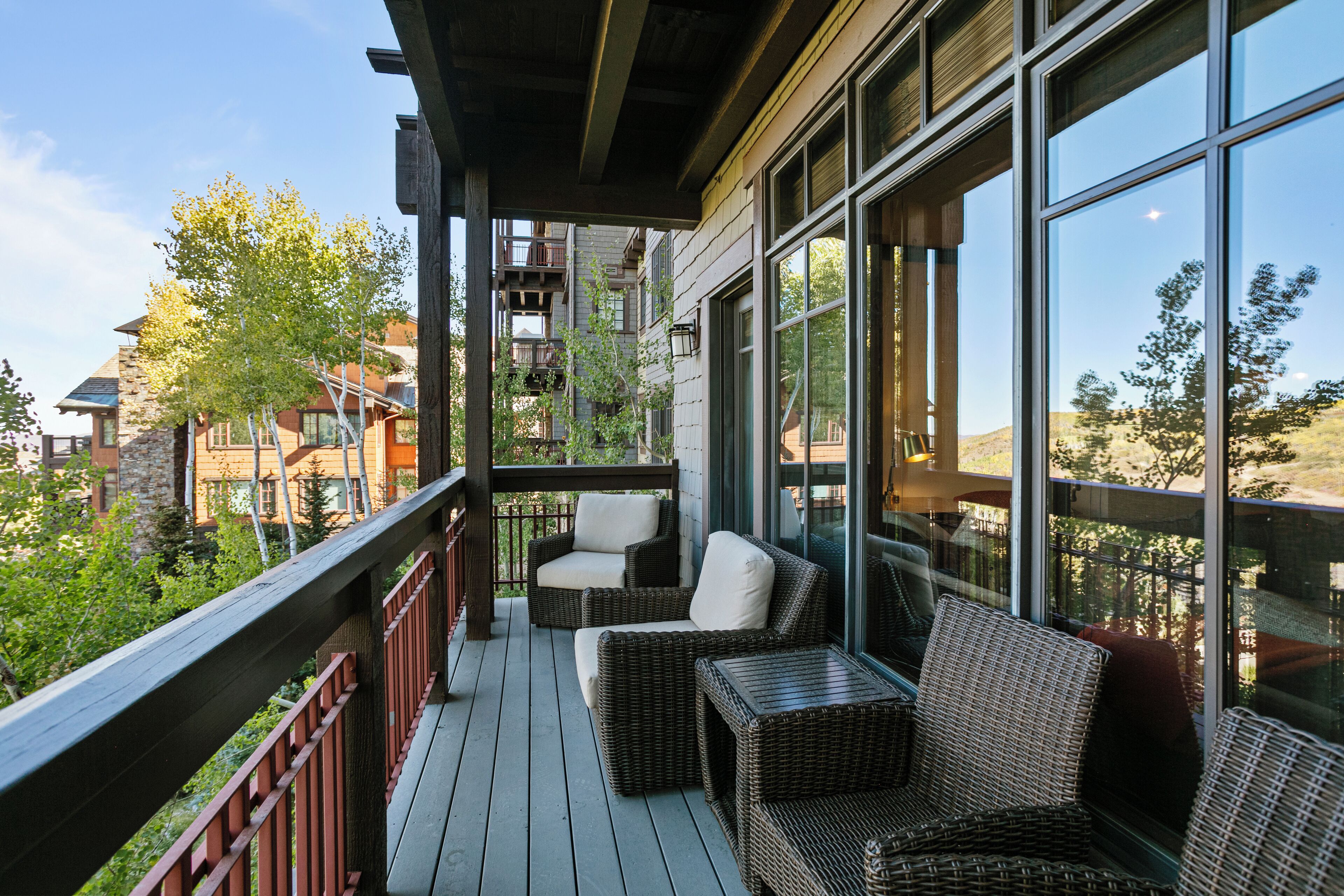 Condo, 2 Bedrooms | Property grounds