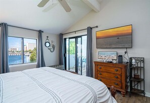 Condo, 2 Bedrooms | 2 bedrooms, iron/ironing board, free WiFi - Shoreline Towers T/h 08 2 Bedroom Condo (Destin)