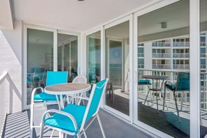 Condo, 2 Bedrooms | Outdoor dining - Shoreline Towers 1095 2 Bedroom Condo (Destin)