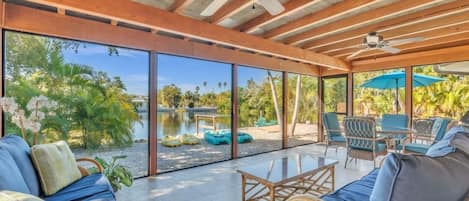 House, 2 Bedrooms | Outdoor dining