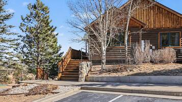 Condo, 2 quartos | Fachada