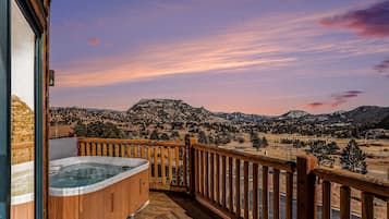 Condo, 2 quartos | Hidromassagem externa