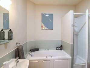 Shower - Little Launde Cottage (Leicester)