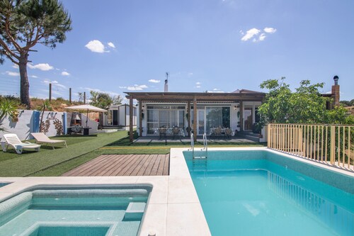 Rural House 'El Encanto' with Mountain View, Wi-Fi and Air Conditioning