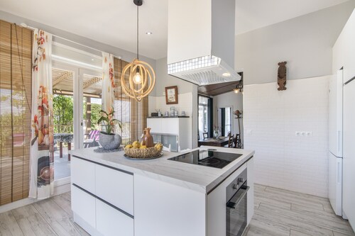Casa Rural 'El Encanto' con Vista a la Montaña, Wi-Fi y Aire Acondicionado