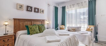 Rural House 'El Encanto' with Mountain View, Wi-Fi and Air Conditioning