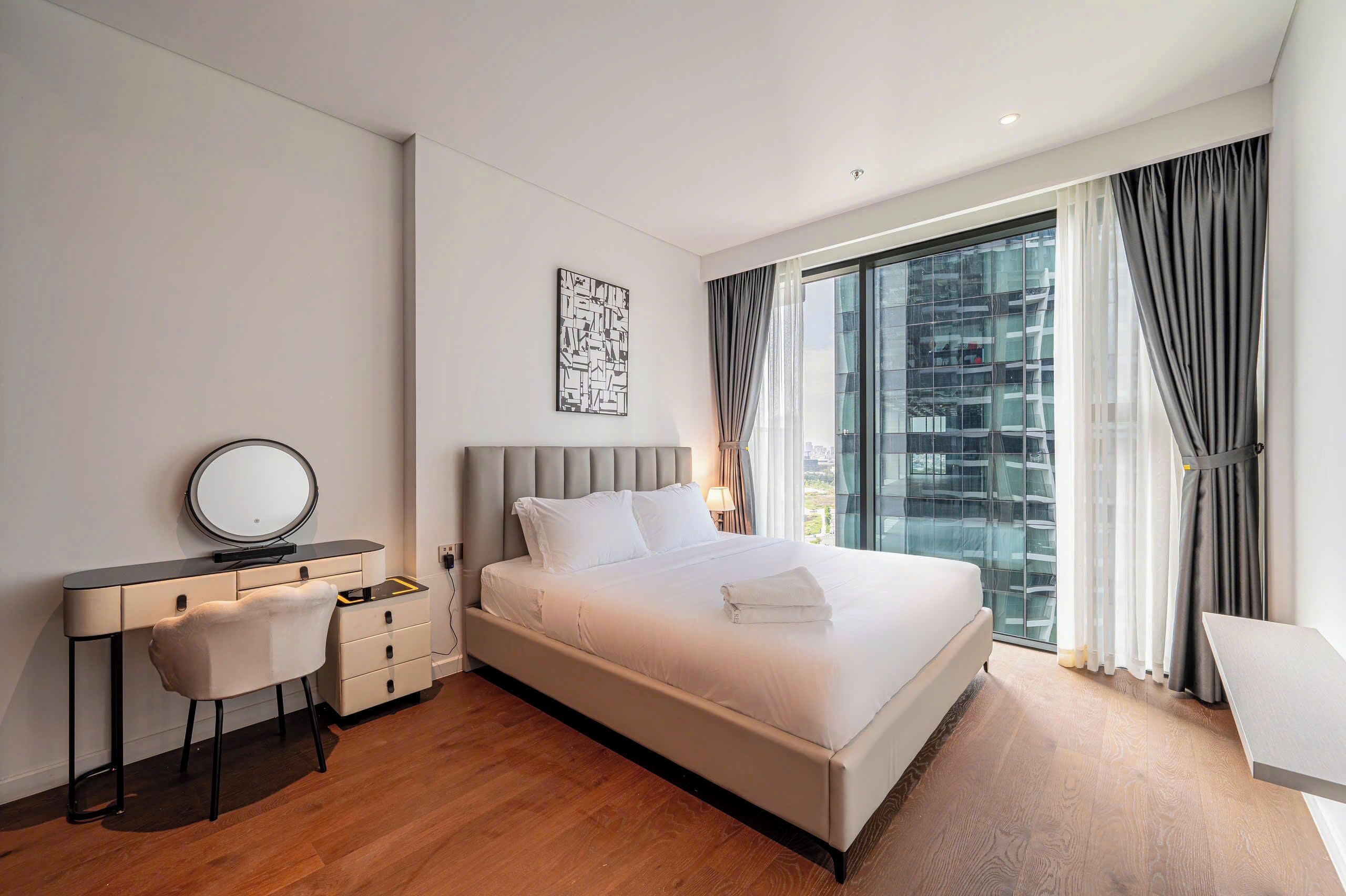 Premium bedding, Select Comfort beds, minibar, in-room safe