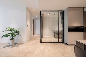 Deluxe Apartment, 1 Bedroom, Balcony | Interior - The CREST Premier Residence (Thu Thiem)