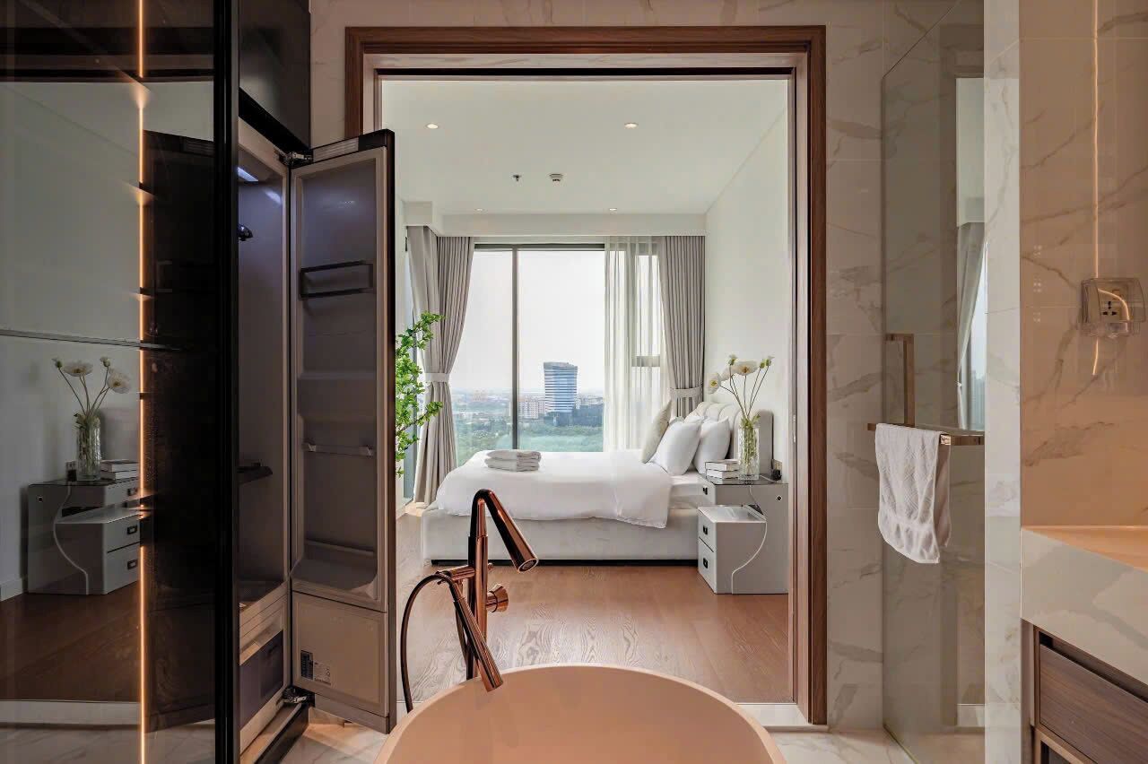 Ropa de cama de alta calidad, colchones Select Comfort y minibar 