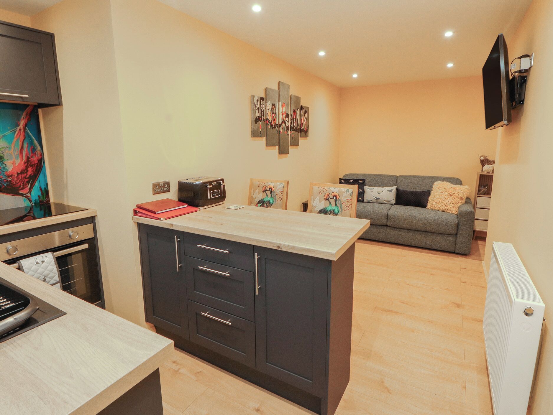 المنشأة من الداخل