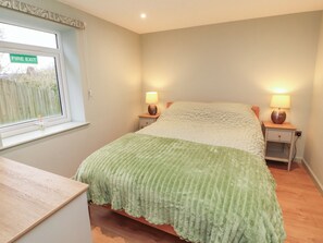 1 bedroom, individually decorated, individually furnished, free WiFi - The Nook (Wigton)