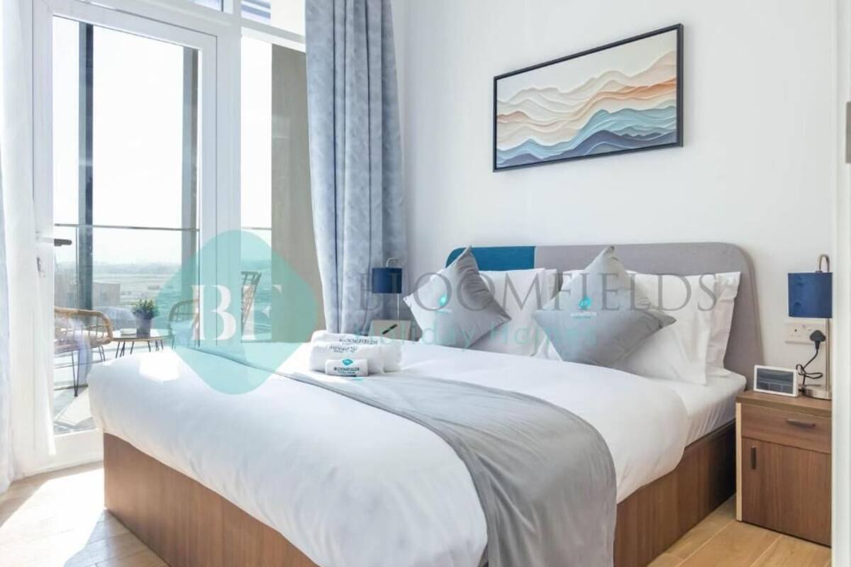 Apartamento, sacada | Ferros/tábuas de passar roupa, Wi-Fi de cortesia