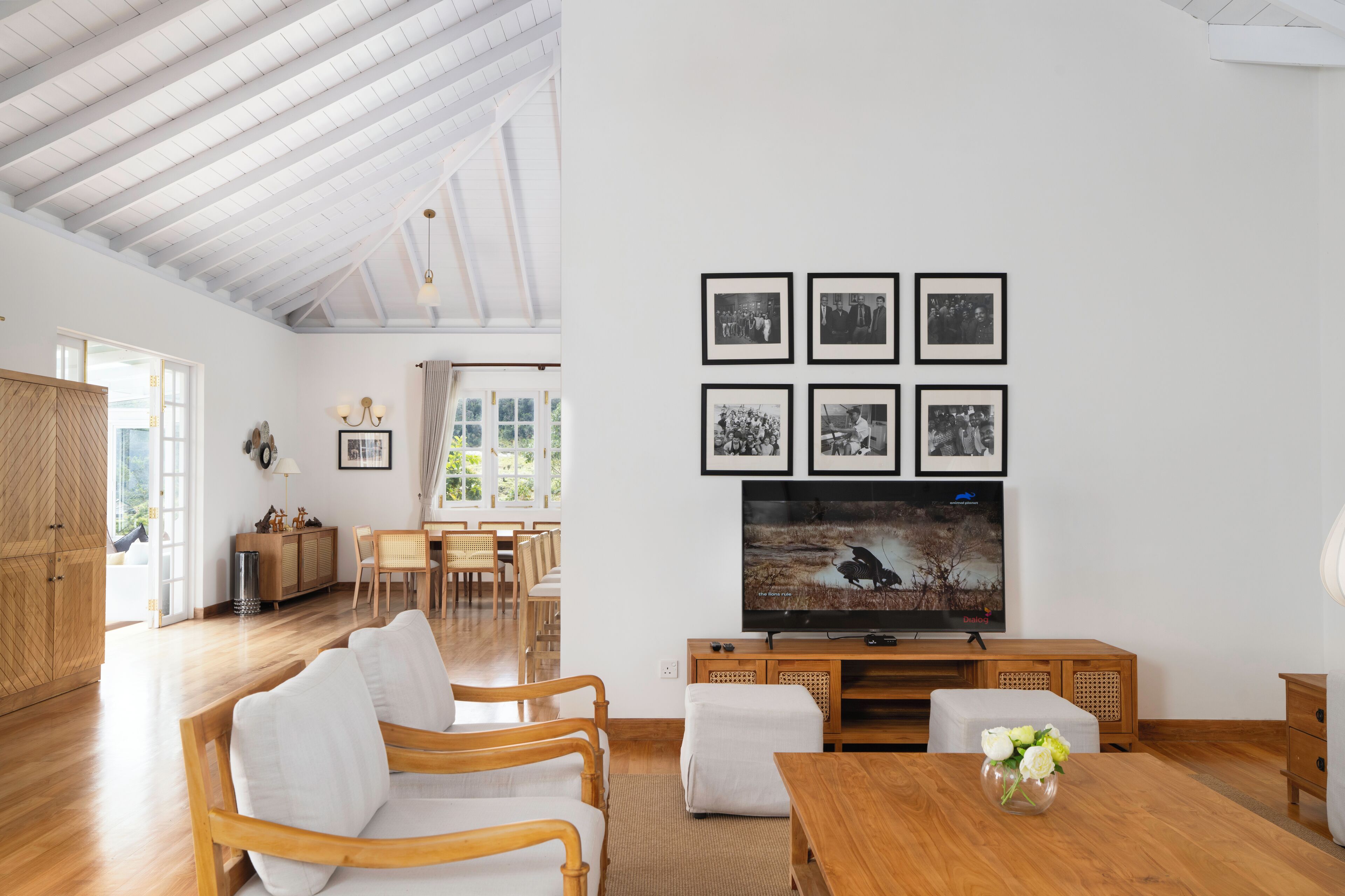 Villa, vista al jardín | Área de sala de estar