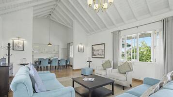 Villa, Garden View | Living area