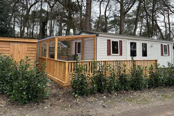 Recreatiepark Klein Zwitserland - Berk - Vorderseite