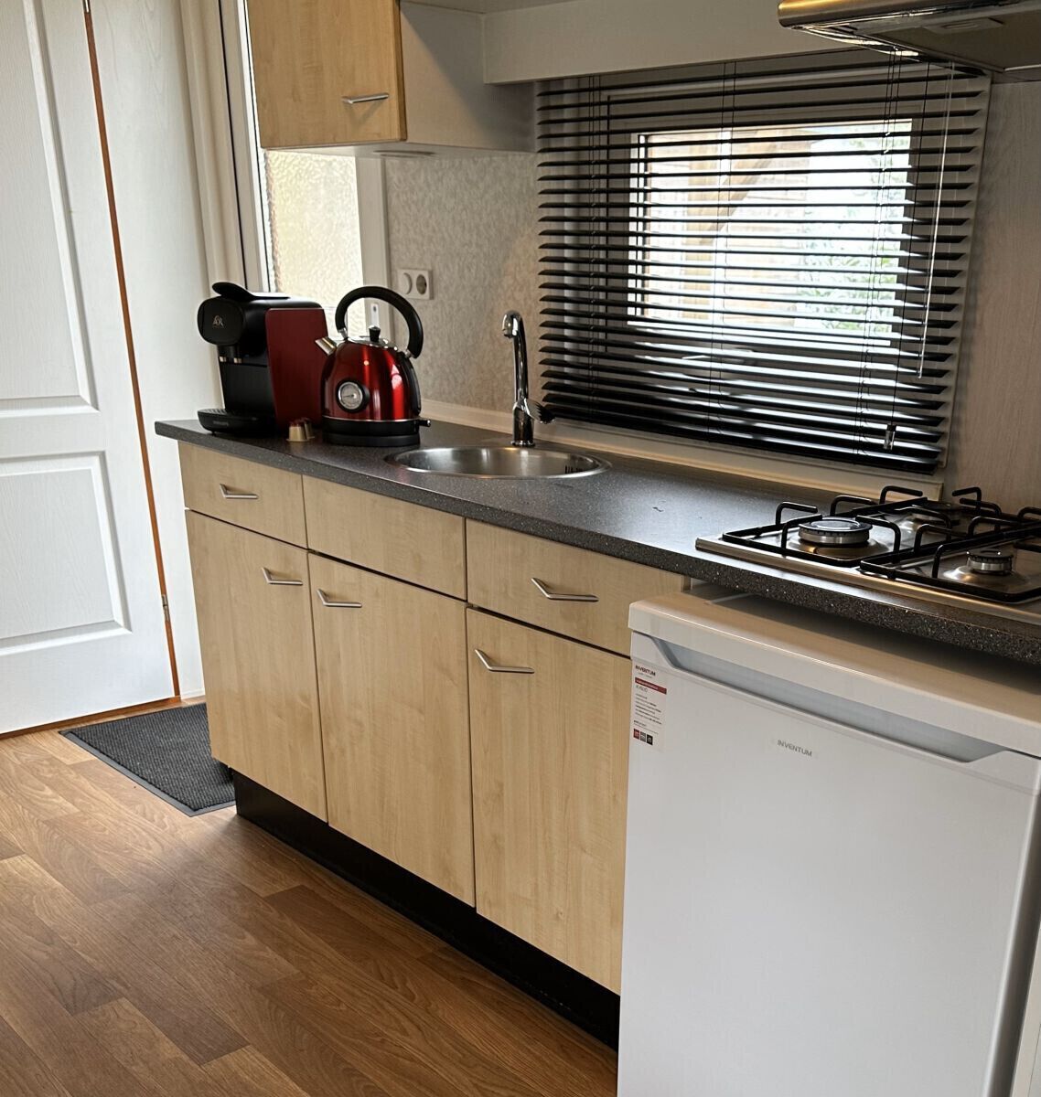 Fridge, microwave, coffee/tea maker, electric kettle