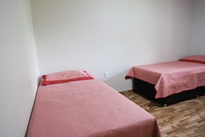 Casa, para fumadores | 2 habitaciones 