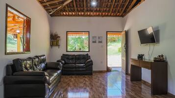 Casa, para fumadores | 2 habitaciones