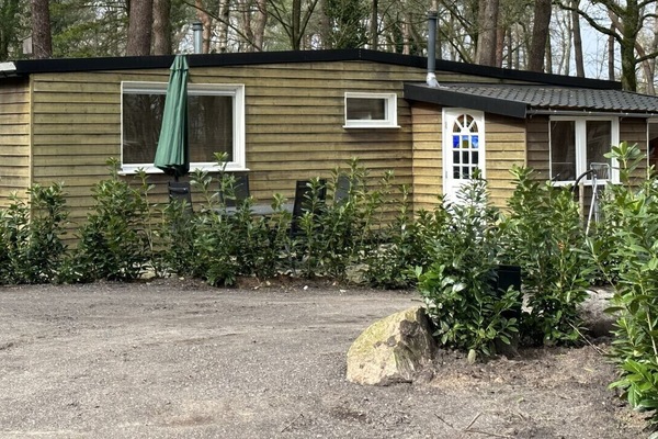 Recreatiepark Klein Zwitserland - Regenboog - front