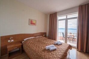 Panoramic Studio | In-room safe, laptop workspace, iron/ironing board, free WiFi - villa Sunce (Podgora)