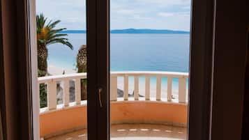 Comfort Apartment, Balcony, Sea View | Interior