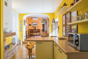 Family Apartment, Multiple Bedrooms, 2 Bathrooms, Lakeside (Casa Manzi Apt 1) | Private kitchen - Casa Manzi Apt 1 (Sala Comacina)