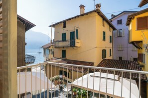Family Apartment, Multiple Bedrooms, 2 Bathrooms, Lakeside (Casa Manzi Apt 1) | Balcony - Casa Manzi Apt 1 (Sala Comacina)