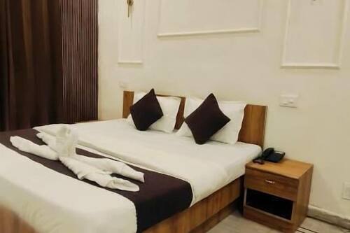 Deluxe Double Room, Balcony, City View
