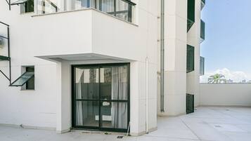 Deluxe Studio | Balcony