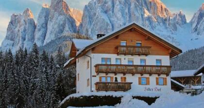 Apartment 'Bergblick' with Mountain View, Shared Terrace and Wi-Fi