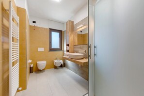 Shower, hair dryer, towels - Suly Apartments 2 - cir0083 (Cillian)