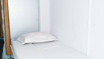 Basic Single Room | Free WiFi