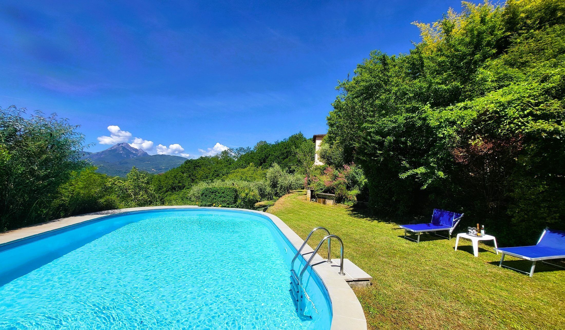Piscine extérieure