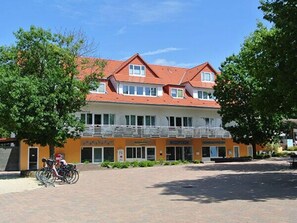 Apartment | Exterior - Bernsteinsee Hotel and Ferien Superior Double Room (Sassenburg)