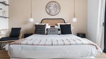 WiFi, bed sheets