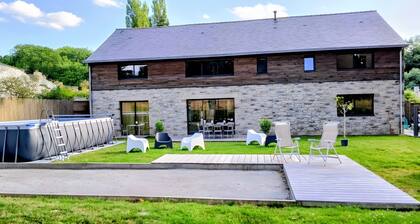 Chambre dâhĂŽtes La ClairiĂšre Aux ChĂȘnes 4 avec piscine partagĂ©e, Wi-Fi et climatisation