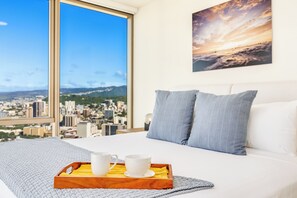 2 bedrooms, iron/ironing board, free WiFi, bed sheets - Luxury Sky Ala Moana Condo with Ocean & City Views (Honolulu)
