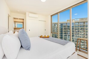 2 chambres, fer et planche à repasser, Wi-Fi gratuit, draps fournis
