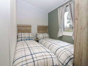 3 bedrooms, individually decorated, individually furnished, free WiFi - 63 St Andrews (Prestonpans)