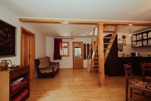 Living area - Cheerful Forest Cabin with Hot Tub! (Grosi)