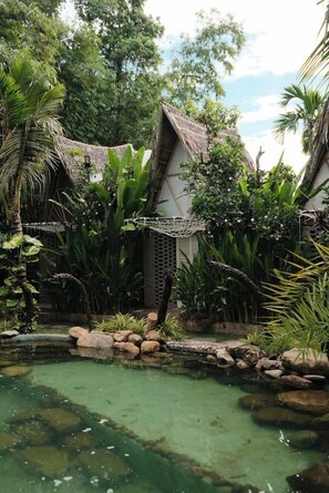 Desk, free WiFi, bed sheets - LIA RETREAT & COFFE (Da Nang)