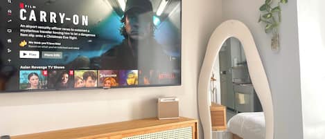 Ferros/tábuas de passar roupa, Wi-Fi, roupa de cama