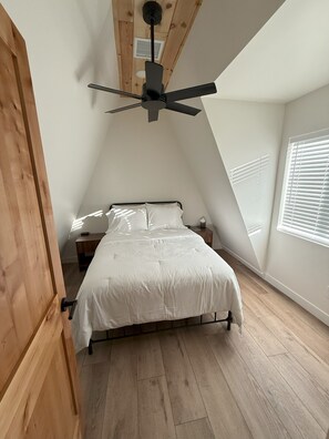 3 bedrooms, WiFi, bed sheets
