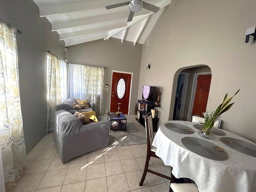 Cozy Cottage Antigua