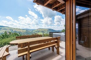 Outdoor dining - Superb vacation chalet with pool & jacuzzi - La Bresse (La Bresse)